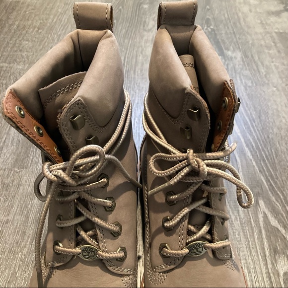 Timberland Women’s Courmayeur Valley Hiking Boots Taupe Nubuck Sz 7 NWOB - Picture 7 of 14